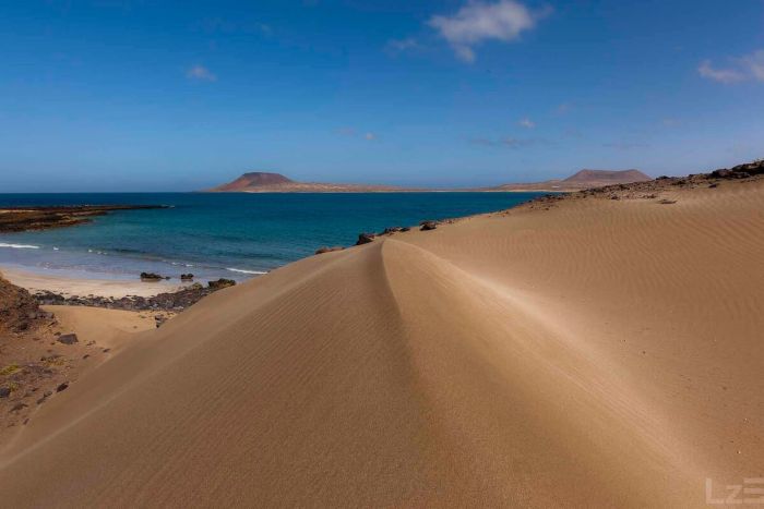 LANZAROTE : dove natura e arte si tengono per mano